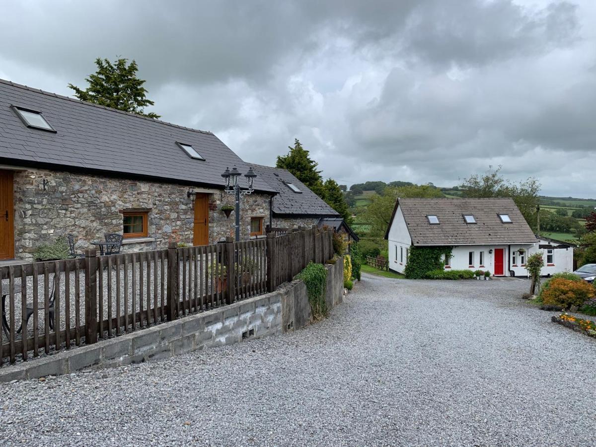 Hotel The Reindeer Retreat Buttercup Twin Kidwelly Esterno foto